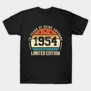 Vintage 1954 Birthday Gift Idea Classic 70th Bday T-Shirt
